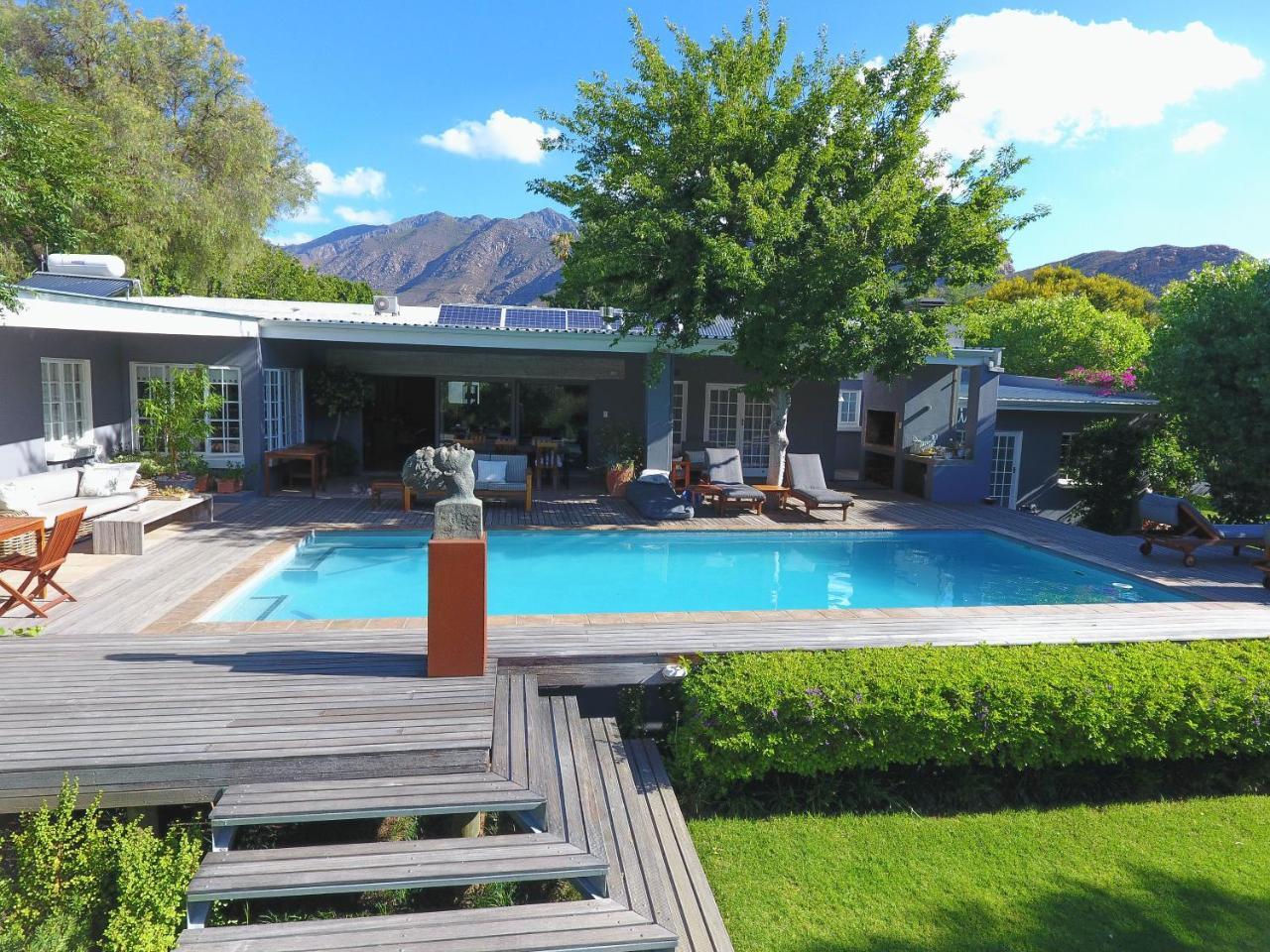 In Abundance Guest House 몬터규 외부 사진