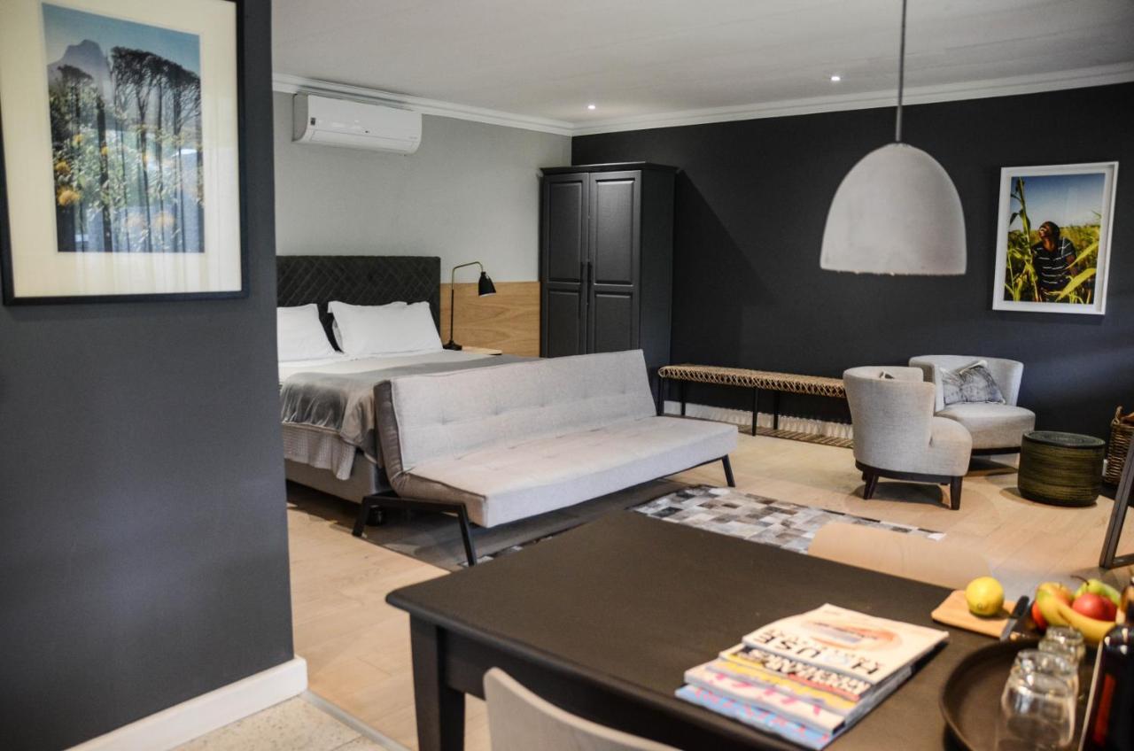 In Abundance Guest House 몬터규 외부 사진