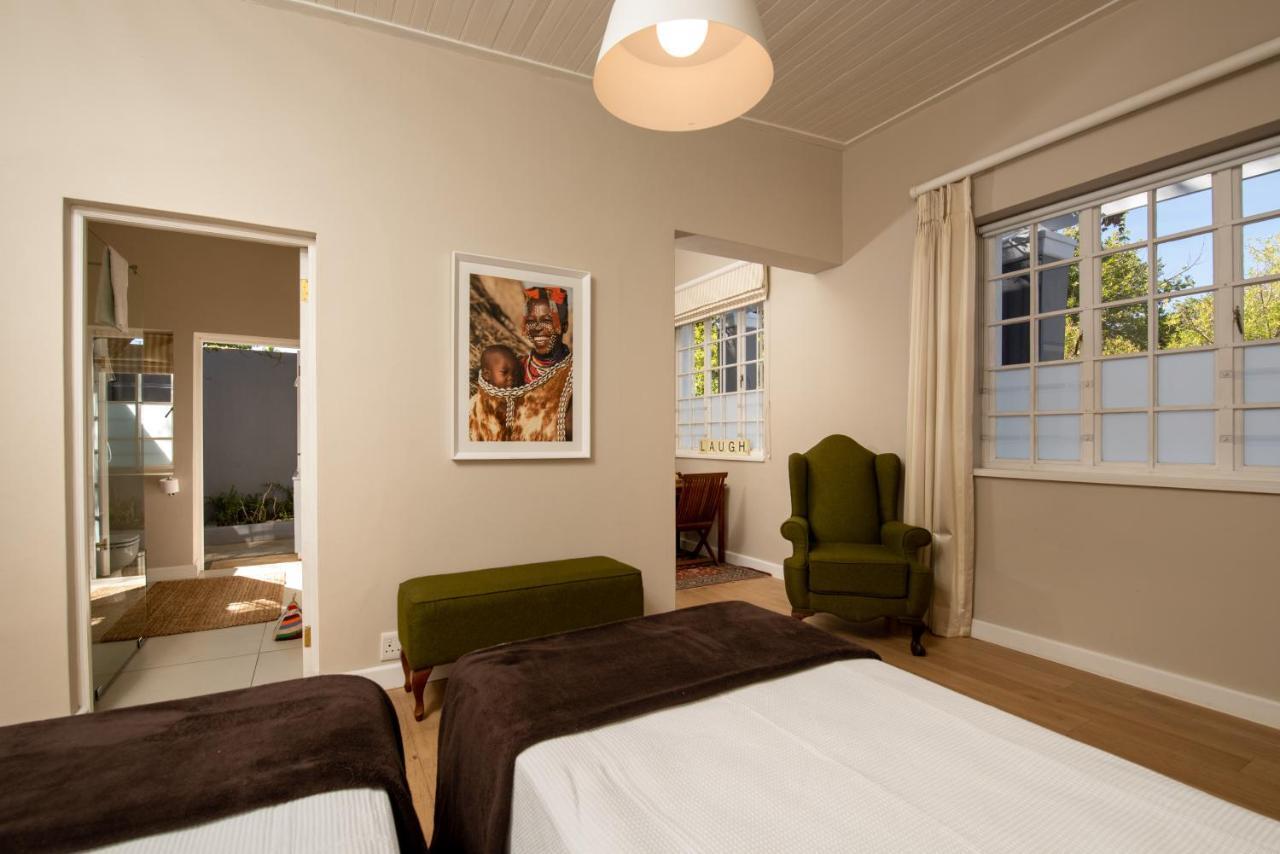In Abundance Guest House 몬터규 외부 사진